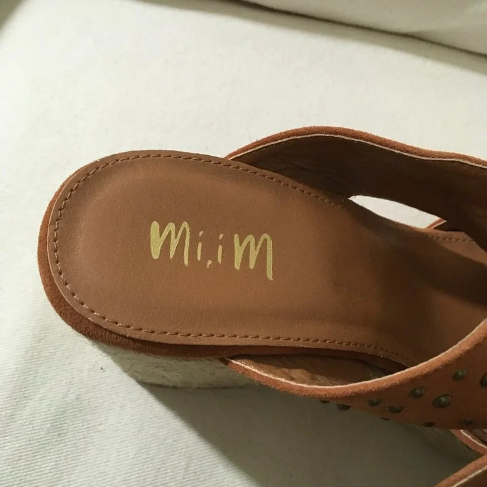 Mi,im Ada Stud Espadrilles Platform Clog NWOT